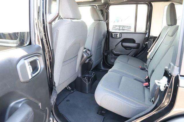 2025 Jeep Wrangler 4-Door Summit 4x4