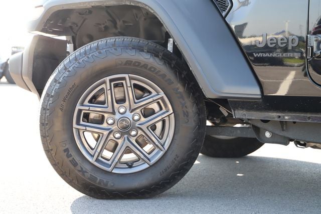 2025 Jeep Wrangler 4-Door Summit 4x4