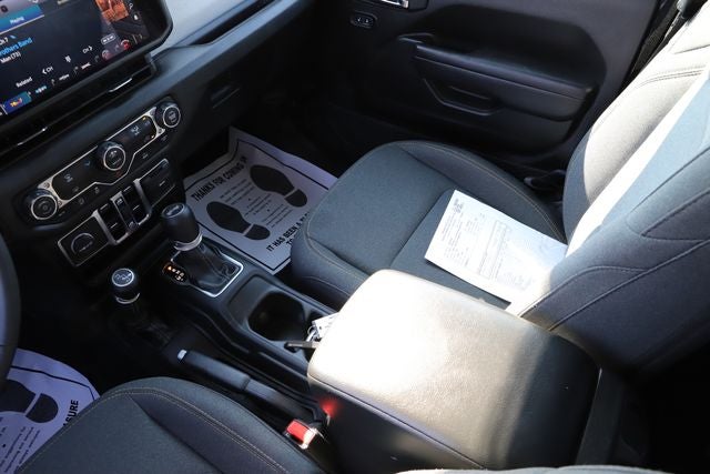 2025 Jeep Wrangler 4-Door Summit 4x4