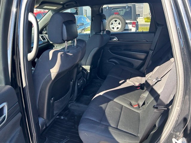 2019 Jeep Grand Cherokee Laredo 4x4