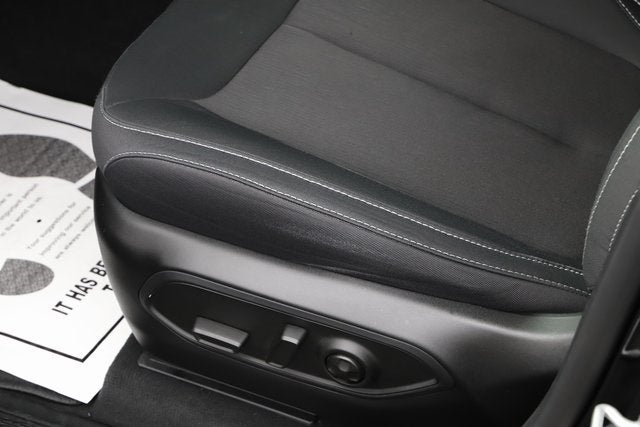 2023 Jeep Grand Cherokee Laredo 4x4