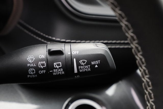 2023 Jeep Grand Cherokee Laredo 4x4