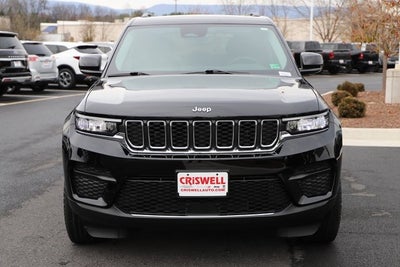 2023 Jeep Grand Cherokee Laredo 4x4