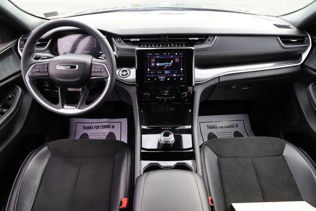 2023 Jeep Grand Cherokee L Altitude 4x4