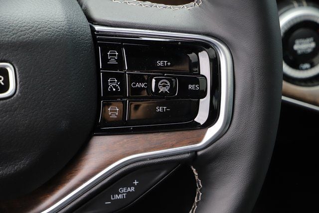 2024 Jeep Grand Wagoneer L 4x4