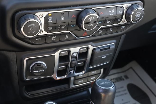 2020 Jeep Gladiator Overland 4x4