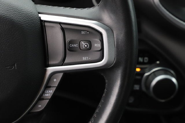 2022 RAM 1500 Big Horn Crew Cab 4x4 5'7' Box