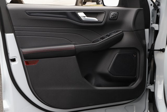 2025 Ford Escape ST-Line Elite