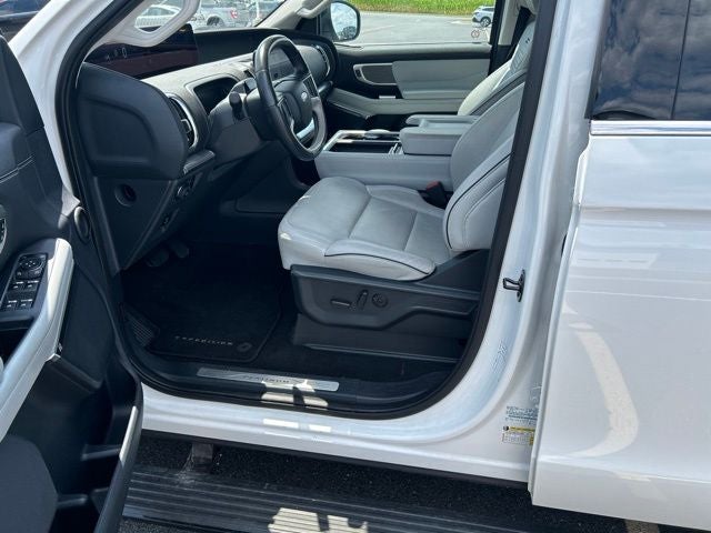 2025 Ford Expedition Platinum MAX