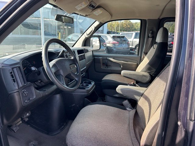 2007 GMC Savana LS