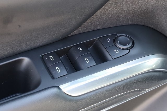 2025 Chevrolet Traverse FWD LT