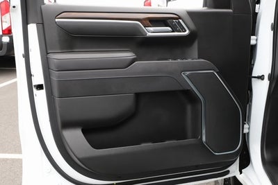 2025 GMC Sierra 1500 4WD Crew Cab Short Box SLT