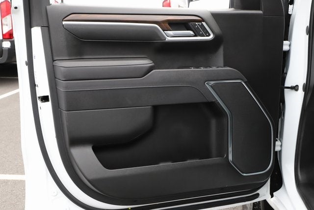 2025 GMC Sierra 1500 4WD Crew Cab Short Box SLT