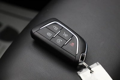 2025 Cadillac XT4 AWD Premium Luxury