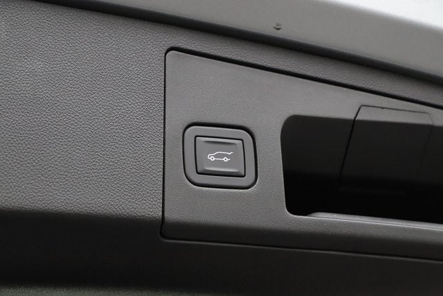 2025 Cadillac XT4 AWD Premium Luxury