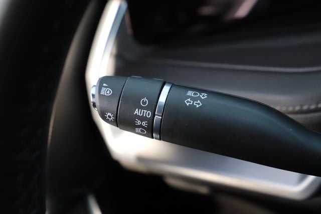 2025 Cadillac XT4 AWD Premium Luxury