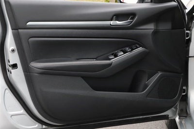 2023 Nissan Altima SV FWD