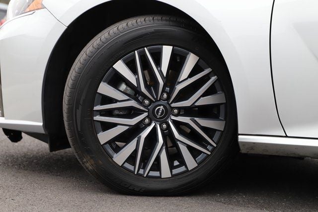 2023 Nissan Altima SV FWD