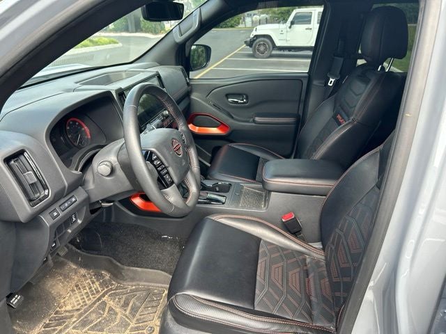 2025 Nissan Frontier Crew Cab Long Bed PRO-4X 4x4