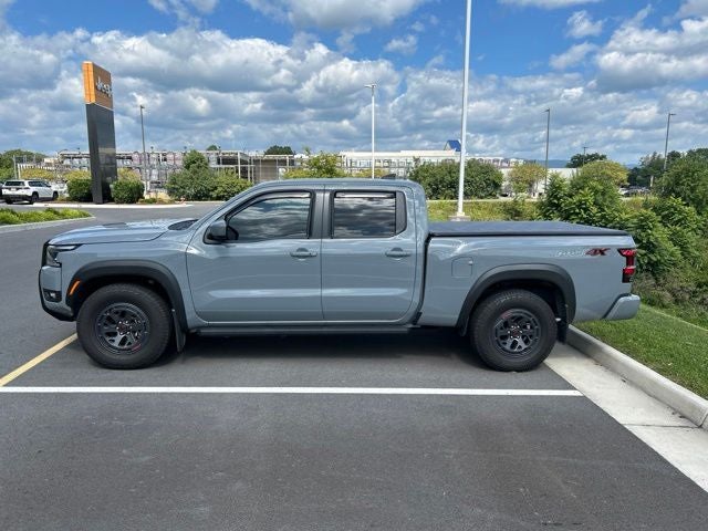 2025 Nissan Frontier Crew Cab Long Bed PRO-4X 4x4