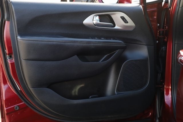 2020 Chrysler Pacifica AWD Launch Edition