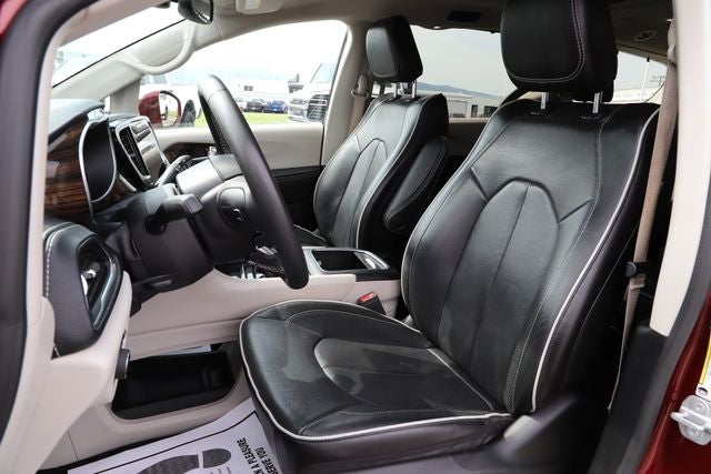 2022 Chrysler Pacifica Limited AWD