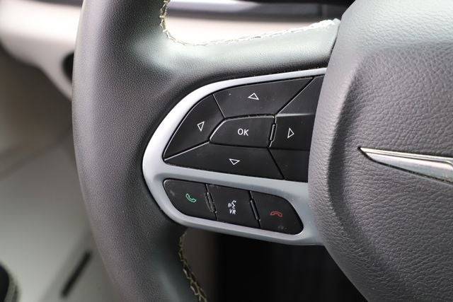 2022 Chrysler Pacifica Limited AWD