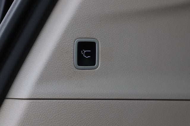 2022 Chrysler Pacifica Limited AWD
