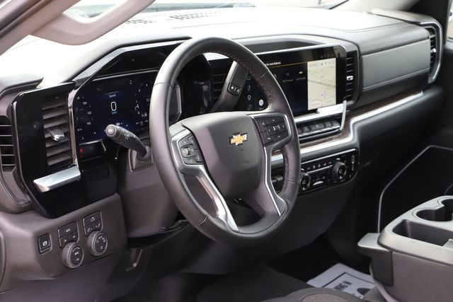 2026 Chevrolet Silverado 1500 4WD Crew Cab Standard Bed LT