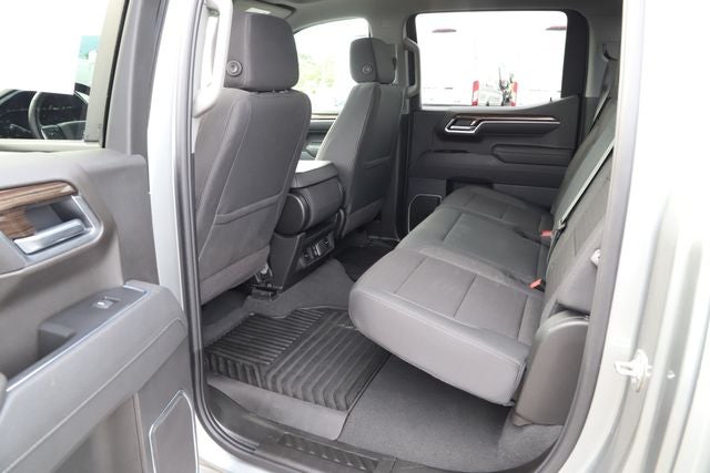 2026 Chevrolet Silverado 1500 4WD Crew Cab Standard Bed LT