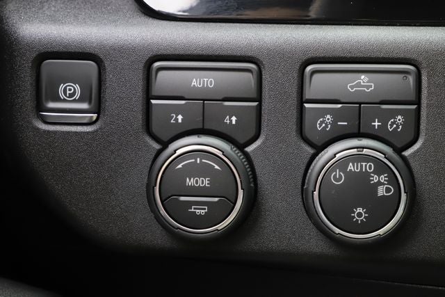 2026 Chevrolet Silverado 1500 4WD Crew Cab Standard Bed LT