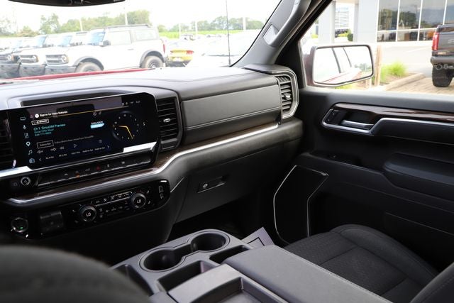 2026 Chevrolet Silverado 1500 4WD Crew Cab Standard Bed LT
