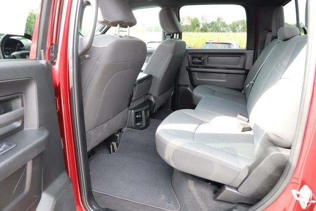 2024 RAM 3500 Tradesman Crew Cab 4x4 6'4' Box