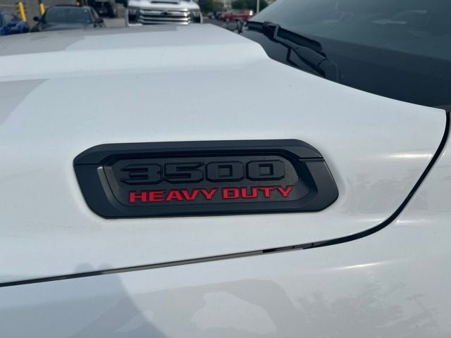 2024 RAM 3500 Tradesman Crew Cab 4x4 8' Box