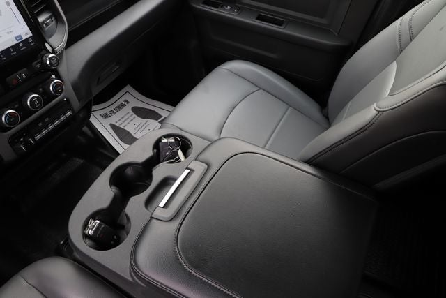 2024 RAM 3500 Tradesman Crew Cab 4x4 8' Box