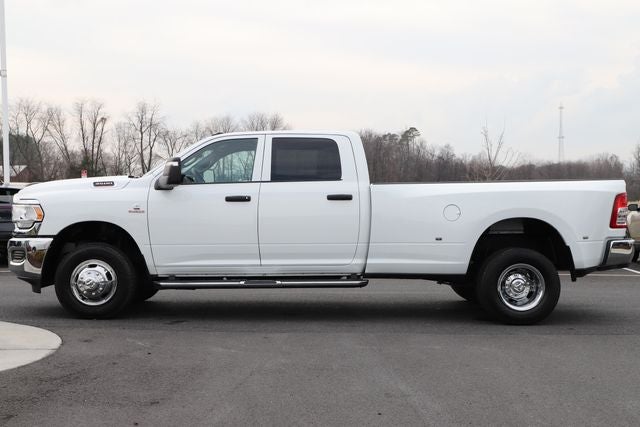 2024 RAM 3500 Tradesman Crew Cab 4x4 8' Box