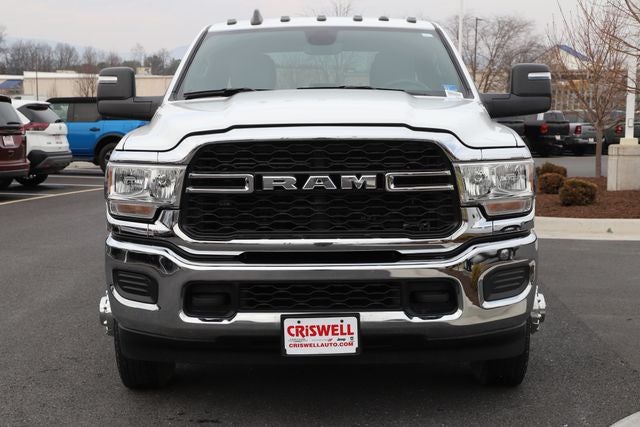 2024 RAM 3500 Tradesman Crew Cab 4x4 8' Box