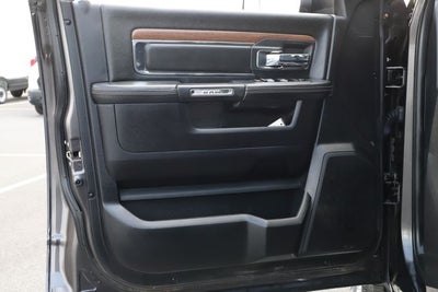 2017 RAM 2500 Laramie Crew Cab 4x4 6'4' Box