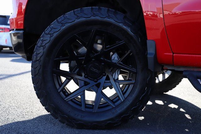 2024 Chevrolet Silverado 1500 4WD Crew Cab Short Bed Custom Trail Boss