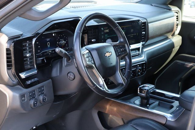 2023 Chevrolet Silverado 1500 4WD Crew Cab Short Bed High Country