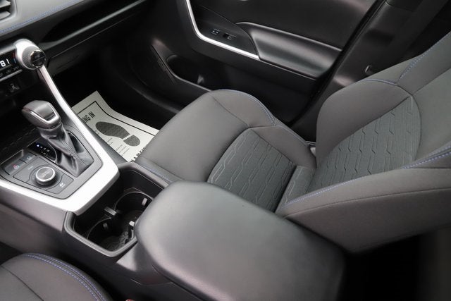 2023 Toyota RAV4 Hybrid SE