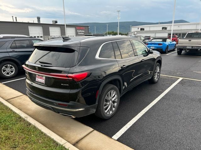 2025 Buick Enclave Preferred FWD