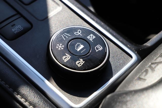 2022 Nissan Pathfinder SV 4WD