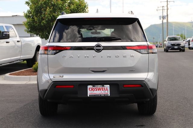 2025 Nissan Pathfinder SV 4WD