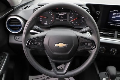 2025 Chevrolet Trax FWD LS