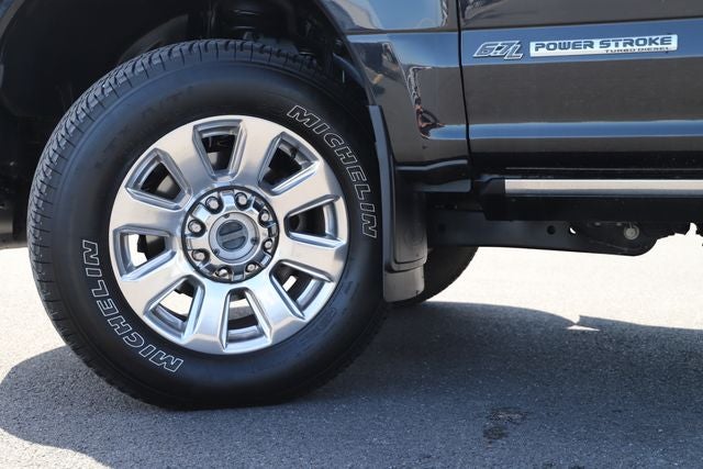 2022 Ford F-350SD Platinum