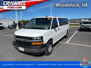 2025 Chevrolet Express 3500 LT Passenger