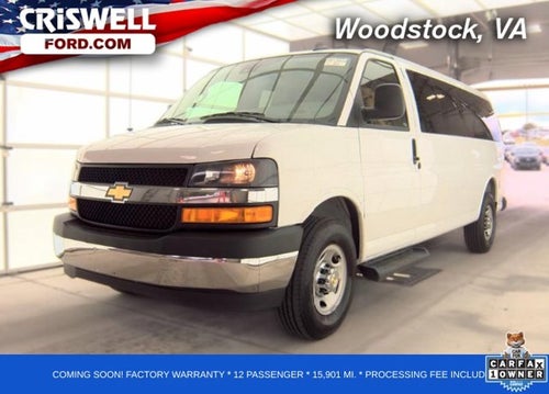 2025 Chevrolet Express 3500 LT Passenger