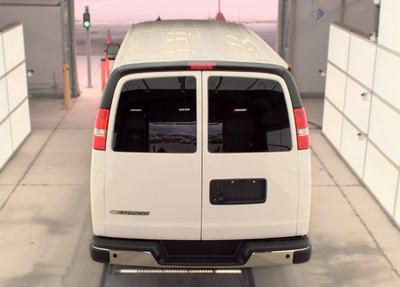 2025 Chevrolet Express 3500 LT Passenger