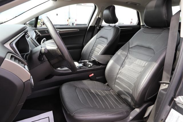 2015 Ford Fusion Hybrid SE